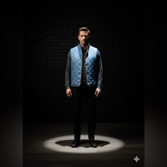 Peter Millar Blue Quilted Vest - Picture 3 of 17